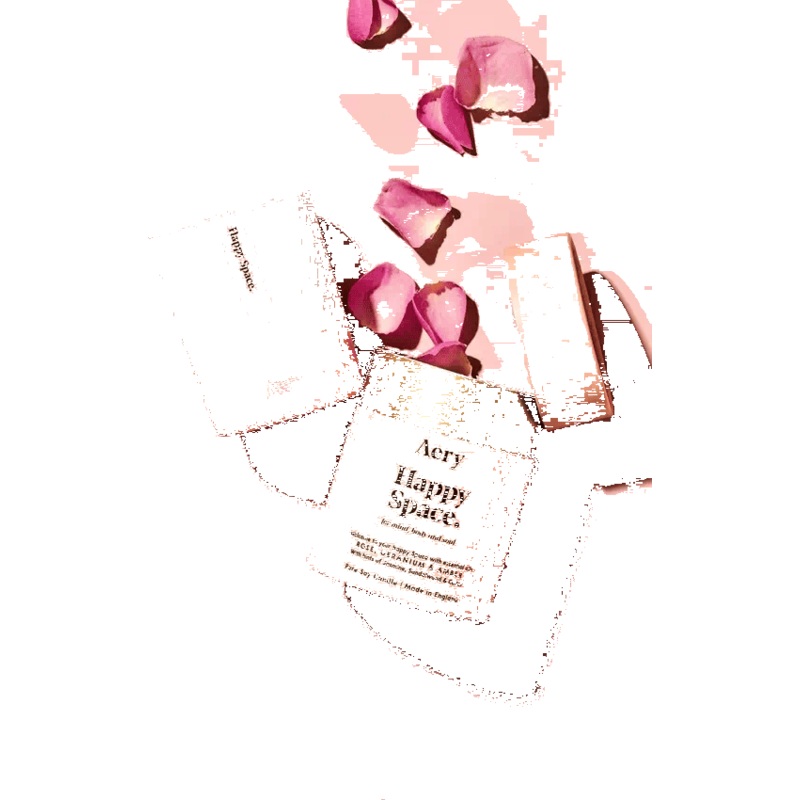Happy Space Scented Candle – Rose Geranium and Amber – Aery Living