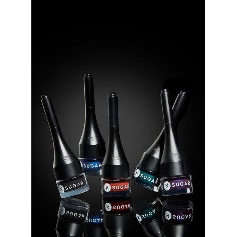 Born To Wing Gel Eyeliner 01 Blackmagic Woman (Black)